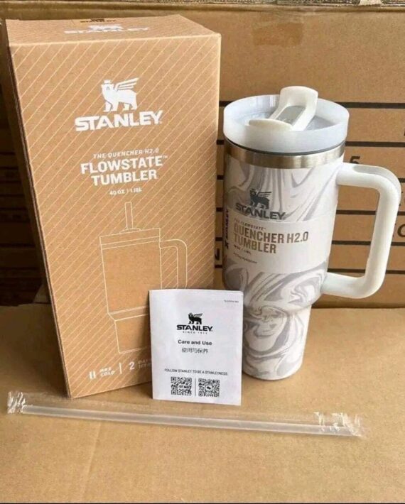 Stanley Tumbler Insulation Cup & Straw